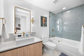 Prime City Location Luxury Condo