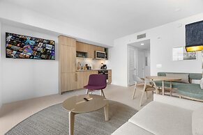 Prime City Location Luxury Condo