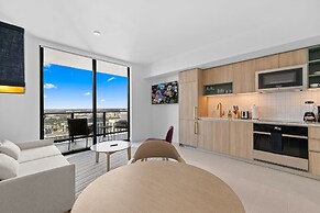 Prime City Location Luxury Condo