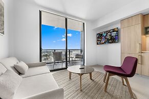 Prime City Location Luxury Condo