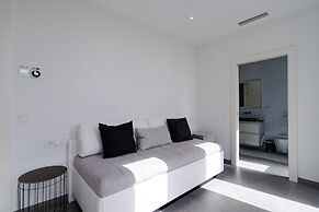 Amazing Villa With Terrace