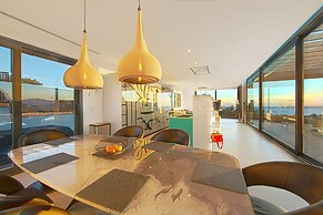 Amazing Villa With Terrace