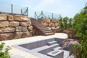 Amazing Villa With Terrace