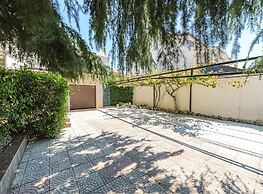 Villa Gigi With View