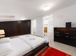 Villa Gigi With View