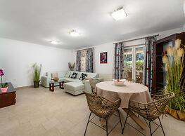 Villa Gigi With View