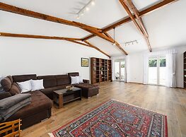 Villa Gigi With View