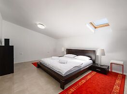 Villa Gigi With View