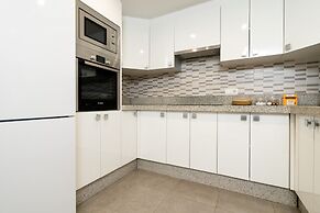 White Pearl Beach Elviria H1