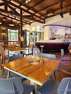 Eyy Hostel