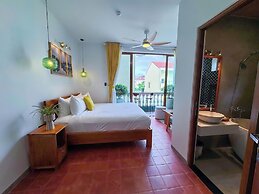 Blue Tropical House Hoi An