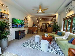 Blue Tropical House Hoi An