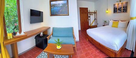 Blue Tropical House Hoi An