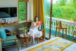 Blue Tropical House Hoi An