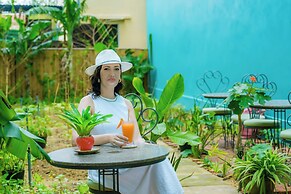 Blue Tropical House Hoi An