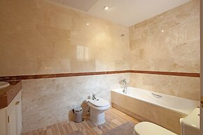 Charming Apartment With Pool