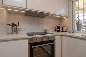 Villa With Parking Space