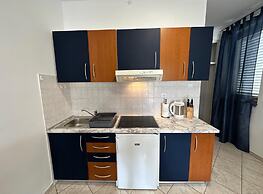 Comfortable Apartment With Terrace