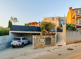 Beautiful Apartment With View
