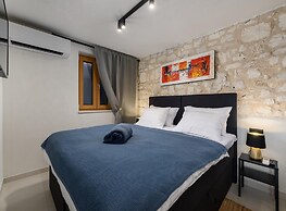 Beautiful Apartment With View