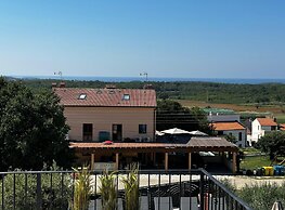 Beautiful Apartment With View