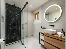 Beautiful Apartment With View