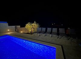 Beautiful Apartment With View