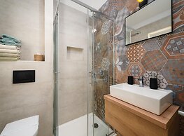 Apartment With Cozy Bedroom