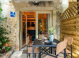 Modern Apartment Near the Beach