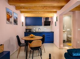 Modern Apartment Near the Beach