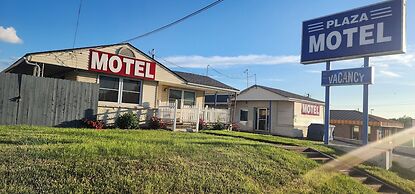 Plaza Motel