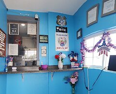 Plaza Motel