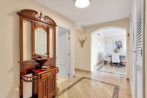 Charming Villa With Terrace