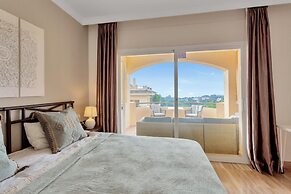 Charming Villa With Terrace