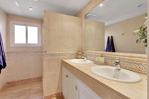 Charming Villa With Terrace