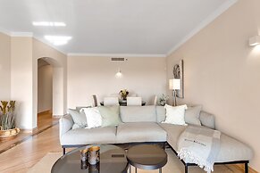 Charming Villa With Terrace