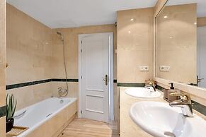 Charming Villa With Terrace