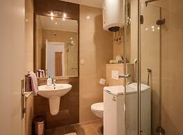 Premium Apartment in Nature