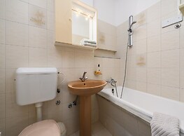 Pretty Apartment With Balcony