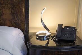 The Life Hotel