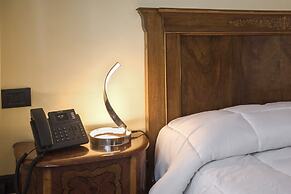 The Life Hotel