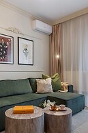 Maison Élysée by HOLT