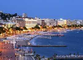 Apartment With Terrace in Cannes