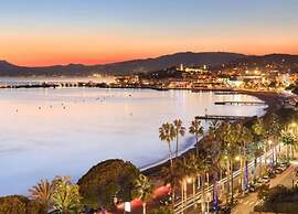 Apartment With Terrace in Cannes