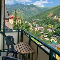 Mountain-view Apartment in Salzburg