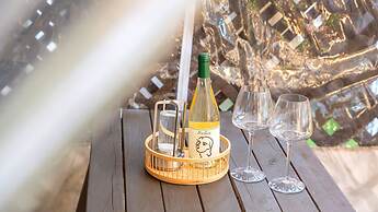 Gangneung Nineone Pet Pension