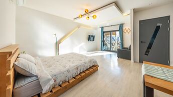 Gangneung Nineone Pet Pension