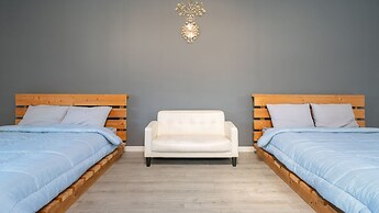 Gangneung Nineone Pet Pension