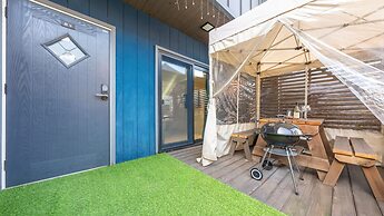 Gangneung Nineone Pet Pension