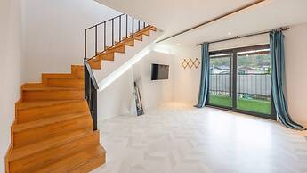 Gangneung Nineone Pet Pension